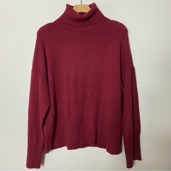 Merino wool/alpaca/acrylic blend tneck sweater in merlot J Crew - Picture 2 of 9